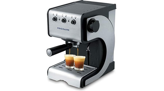 Frigidaire 220 Volts Espresso and Cappucino Maker w/Milk Frother 15 Bar FD7189